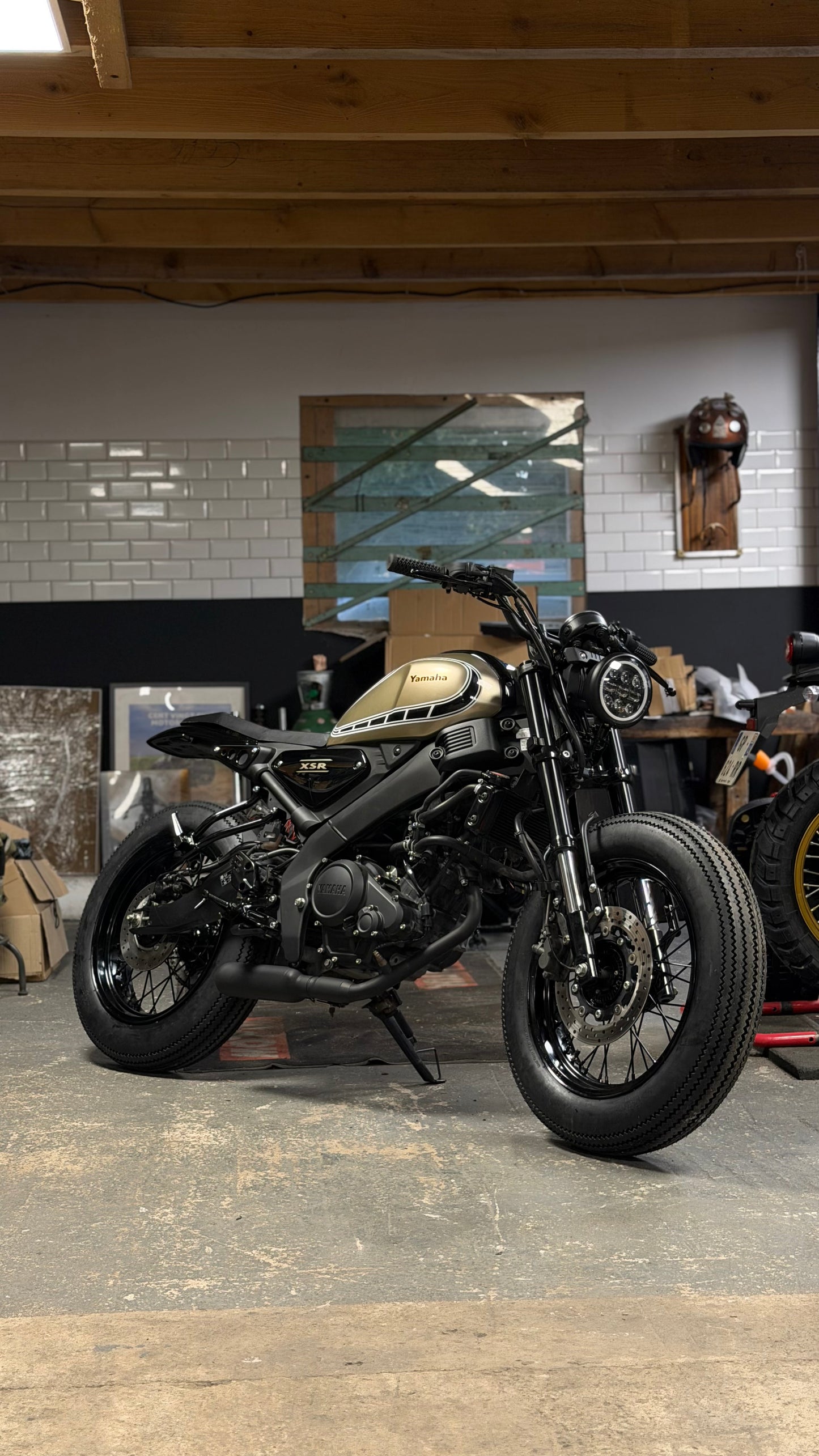 Get & Champagne – Série limitée XSR 125 par Le Cent Vingt Cinq! Réserve dès maintenant